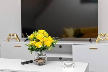 Apartamento Corporate Housing By Mgm Detroit Exterior foto